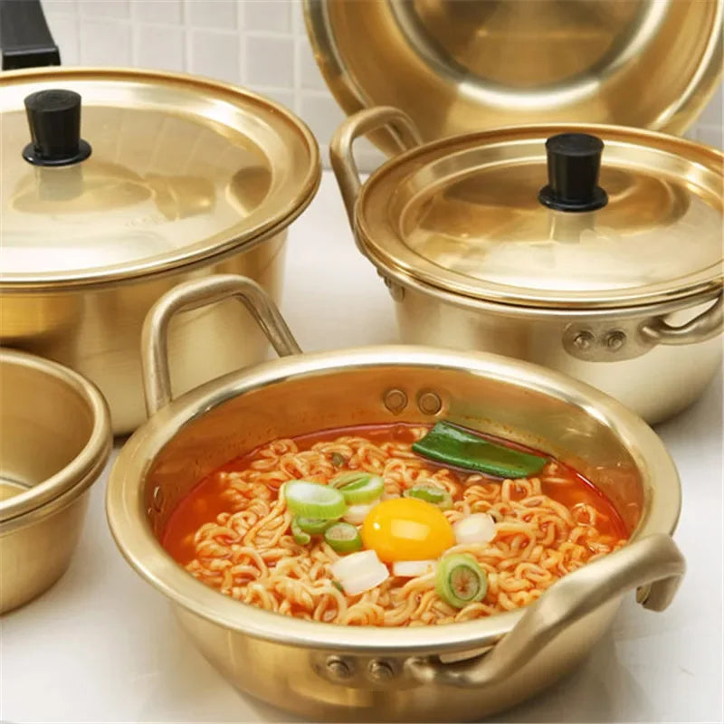 Olla dorada Olla caliente de aluminio para sopa Fideos con revestimiento oxidado Utensilios de cocina dorados para cocinar sopa de huevo Mike