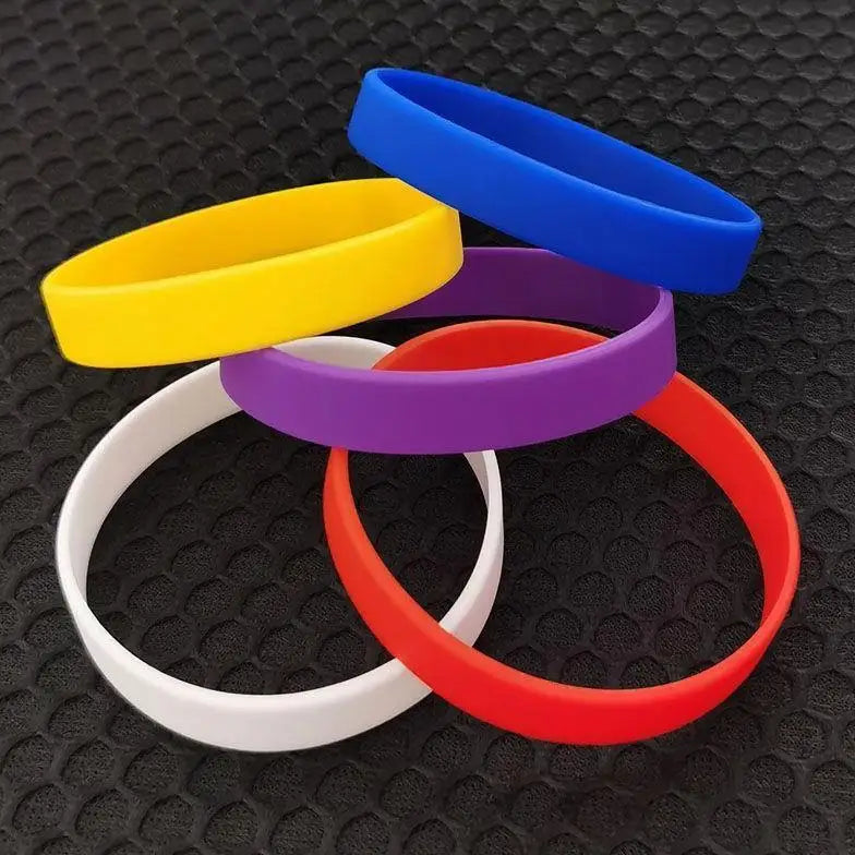 5 piezas de pulseras deportivas de silicona a la moda para hombres y mujeres, pulseras de goma elásticas nuevas para niños y niñas, pulseras para juegos en equipo