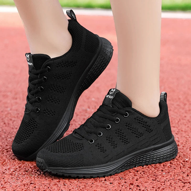 Zapatos Deportivos informales para hombre y mujer, zapatillas de malla de aire tejidas a la moda, calzado antideslizante negro, zapatos transpirables para correr